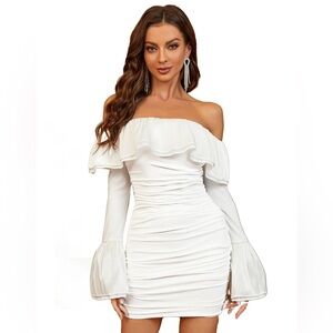 Parthea Bell Sleeve Off Shoulder Ruched‎ Bodycon Dress - White Sz XS